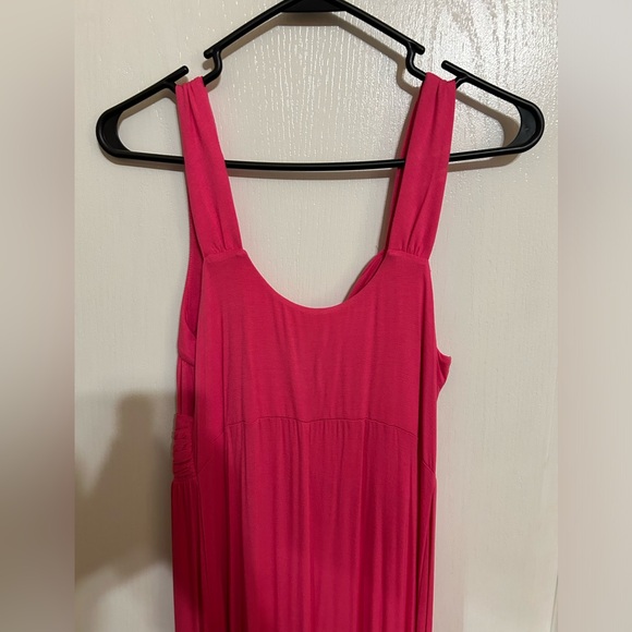 NY&Co Hot Pink Maxi Dress in Sz. M.. NWT.. never been worn.. - Picture 5 of 10
